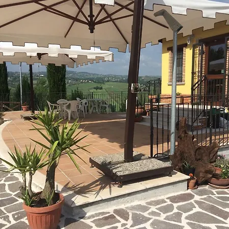 I Tre Ulivi Farm stay *